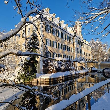 Wohnen Im Wasserschloss Sandizell Schrobenhausen Exteriér fotografie